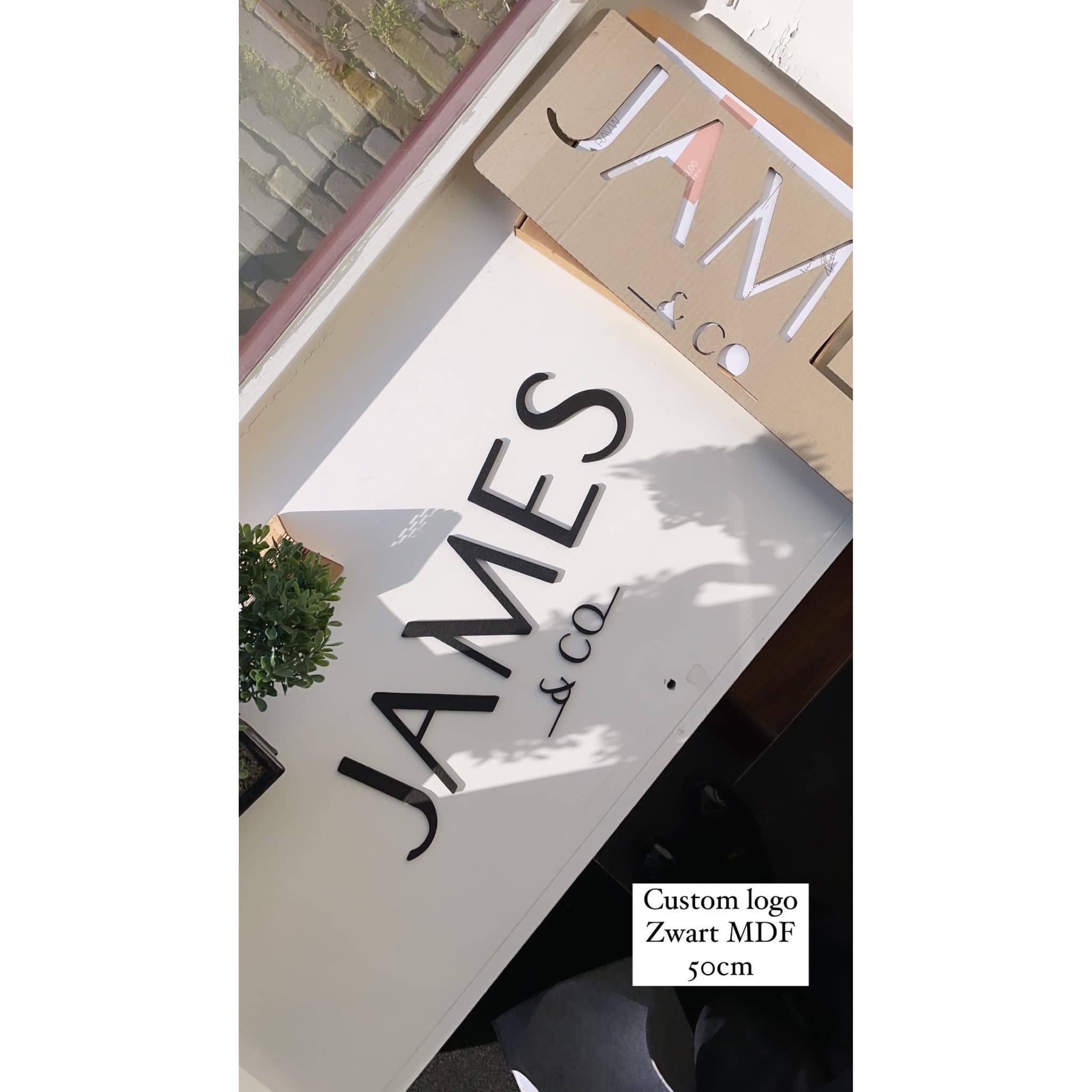 Logo aan de Muur op Maat